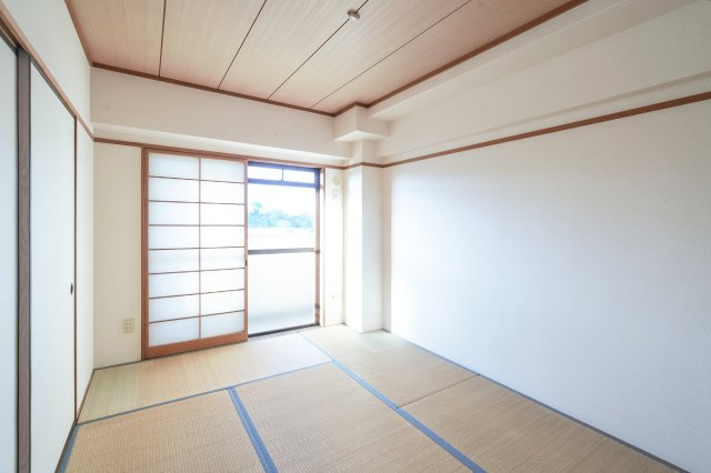 ダイナコート折尾Ⅱ　3階の和室|現状優先になります。