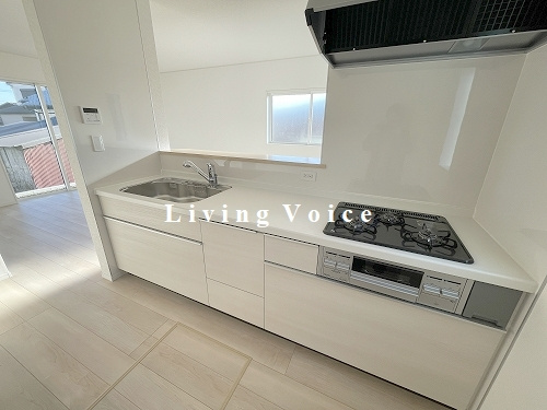 【キッチン】 | 【仲介手数料０円】平塚市岡崎第23　新築一戸建て　2号棟　全3棟