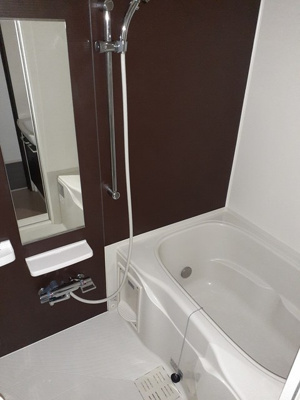 【浴室】 | はなみずき | 追い焚き機能、浴室乾燥機付きバス。