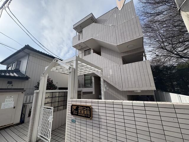 スカイコート武蔵浦和の外観