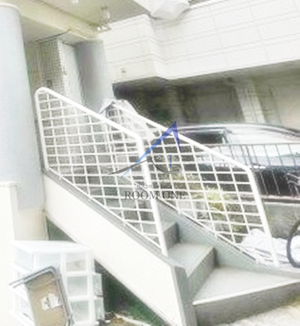 マンション山崎のエントランス|エントランスです。