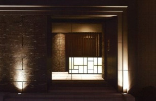 【エントランス】 | グランデ エテルノ | 落ち着いたエントランスです