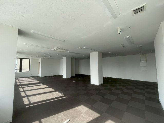 知立市 CHIRYU CROSS GATEの内装