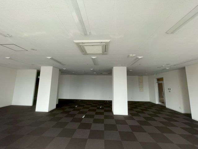 知立市 CHIRYU CROSS GATEの内装