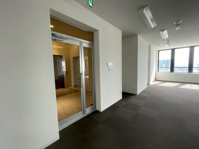 知立市 CHIRYU CROSS GATEの内装