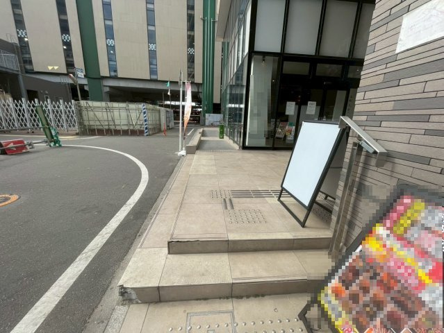 知立市 CHIRYU CROSS GATEのエントランス
