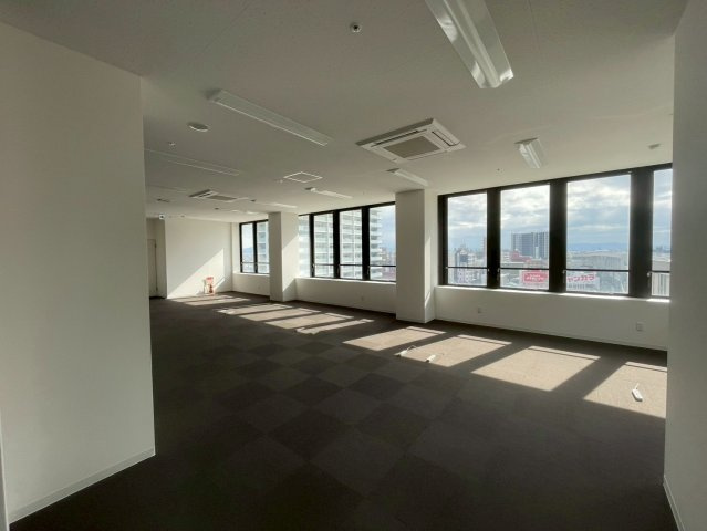 知立市 CHIRYU CROSS GATEの内装