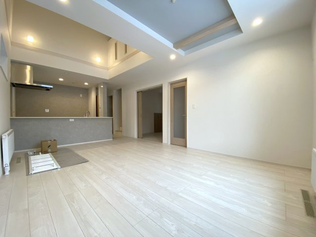 北19条東21丁目　新築2号棟の居間・リビング|※内装参考写真、1号棟リビング