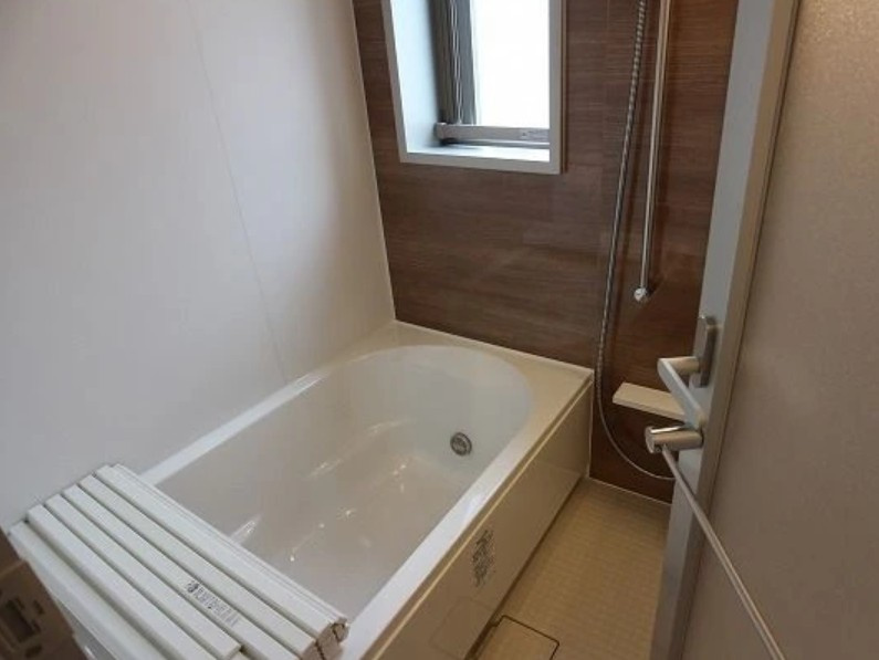 レーヴ半蔵門の浴室