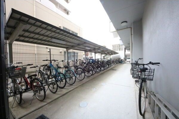 プラウランド堀田のその他共用部分|自転車置場