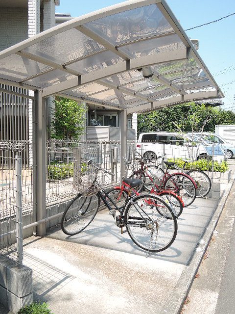 Ｍｅｒｒｙ　Ｐｌａｃｅのその他共用部分|屋根付き駐輪場