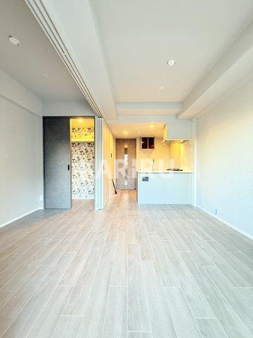 エスリードレジデンス ザ・グラン大阪福島クラスの居間・リビング