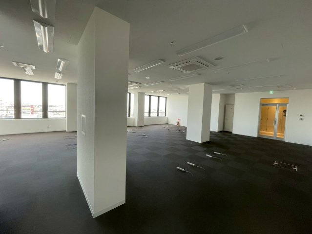 知立市 CHIRYU CROSS GATEの内装