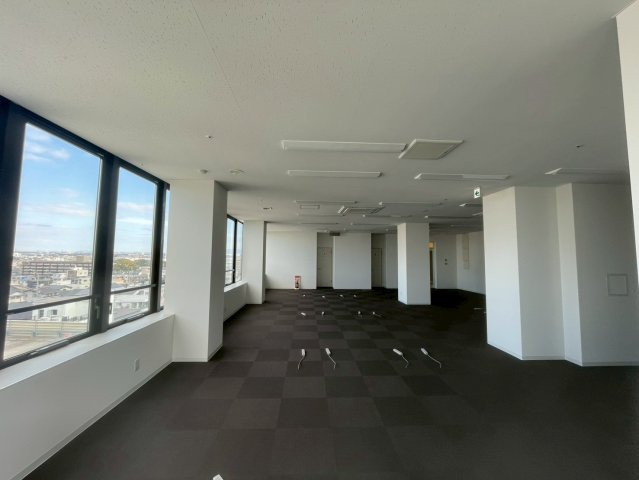 知立市 CHIRYU CROSS GATEの内装