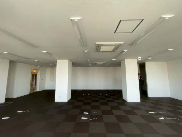 知立市 CHIRYU CROSS GATEの内装