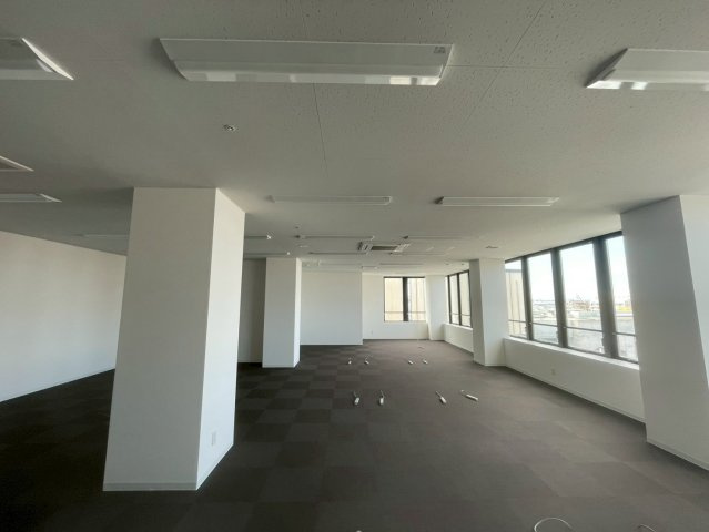 知立市 CHIRYU CROSS GATEの内装