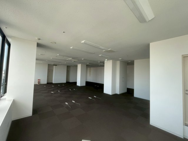 知立市 CHIRYU CROSS GATEの内装