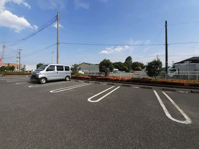 【駐車場】 | ハーモニウエストＥ