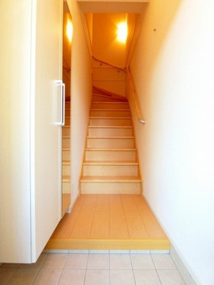 【玄関】 | フィオーレドゥーエ