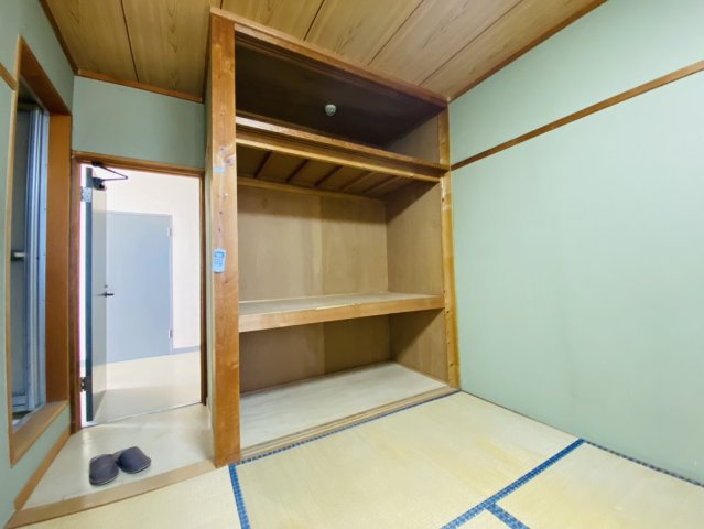 岐阜県中津川市福岡　パチンコ店跡の和室|2階 従業員寮 押入れ