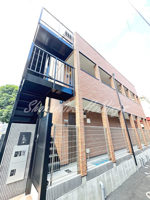 ベイルーム横須賀中央Ⅱの外観|お洒落な外観♪