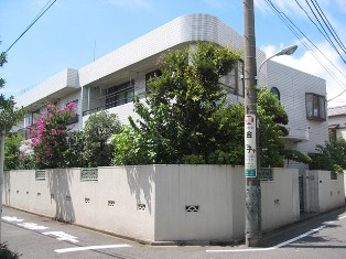 メゾンローリエの外観|外観は落ち着いています