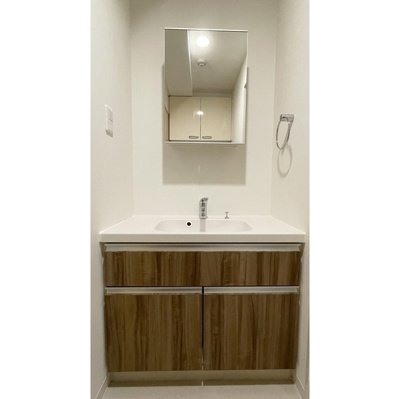 【洗面所】 | エーエス日暮里 | 独立洗面化粧台が付いています