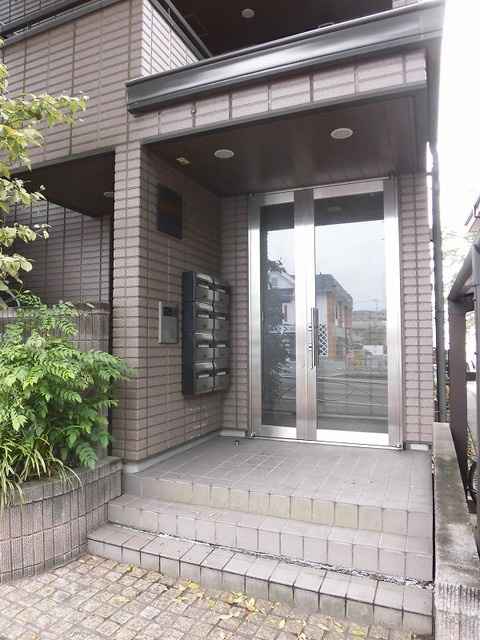 イーリスつつじヶ丘のエントランス|オートロックあり