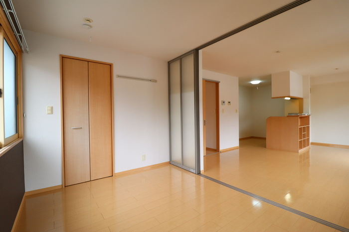 ポルトボヌール　A棟の洋室