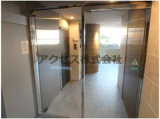 【エントランス】