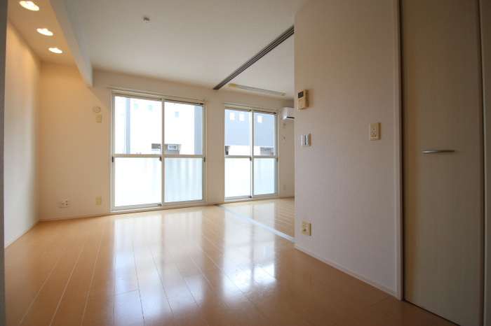 グランドソレイユ　B棟