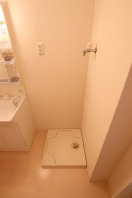 【設備】 | サニーコートM | 室内洗濯機置場