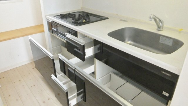 Ｌｏ・ｈｏｕｓｅ Ｓｔｙｌｅ（ロ・ハウススタイル）のキッチン|収納たっぷり出来ます（別部屋の写真）