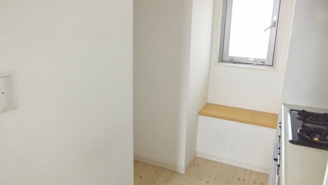 Ｌｏ・ｈｏｕｓｅ Ｓｔｙｌｅ（ロ・ハウススタイル）のキッチン|キッチン周りです（別部屋の写真）