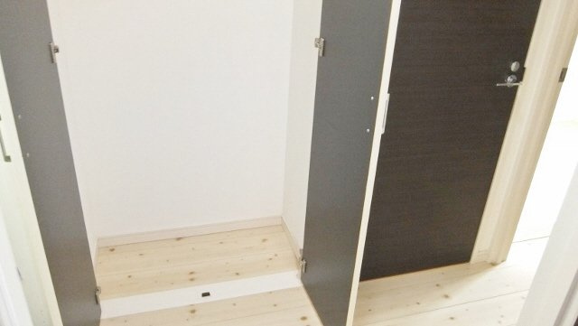 Ｌｏ・ｈｏｕｓｅ Ｓｔｙｌｅ（ロ・ハウススタイル）の収納|収納スペース（別部屋の写真）