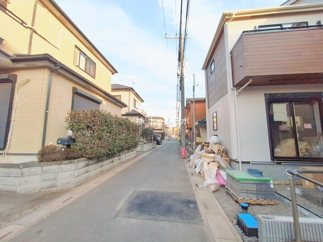 【新築】鶴ヶ島市鶴ヶ丘新築分譲住宅 全１棟の前面道路含む現地写真
