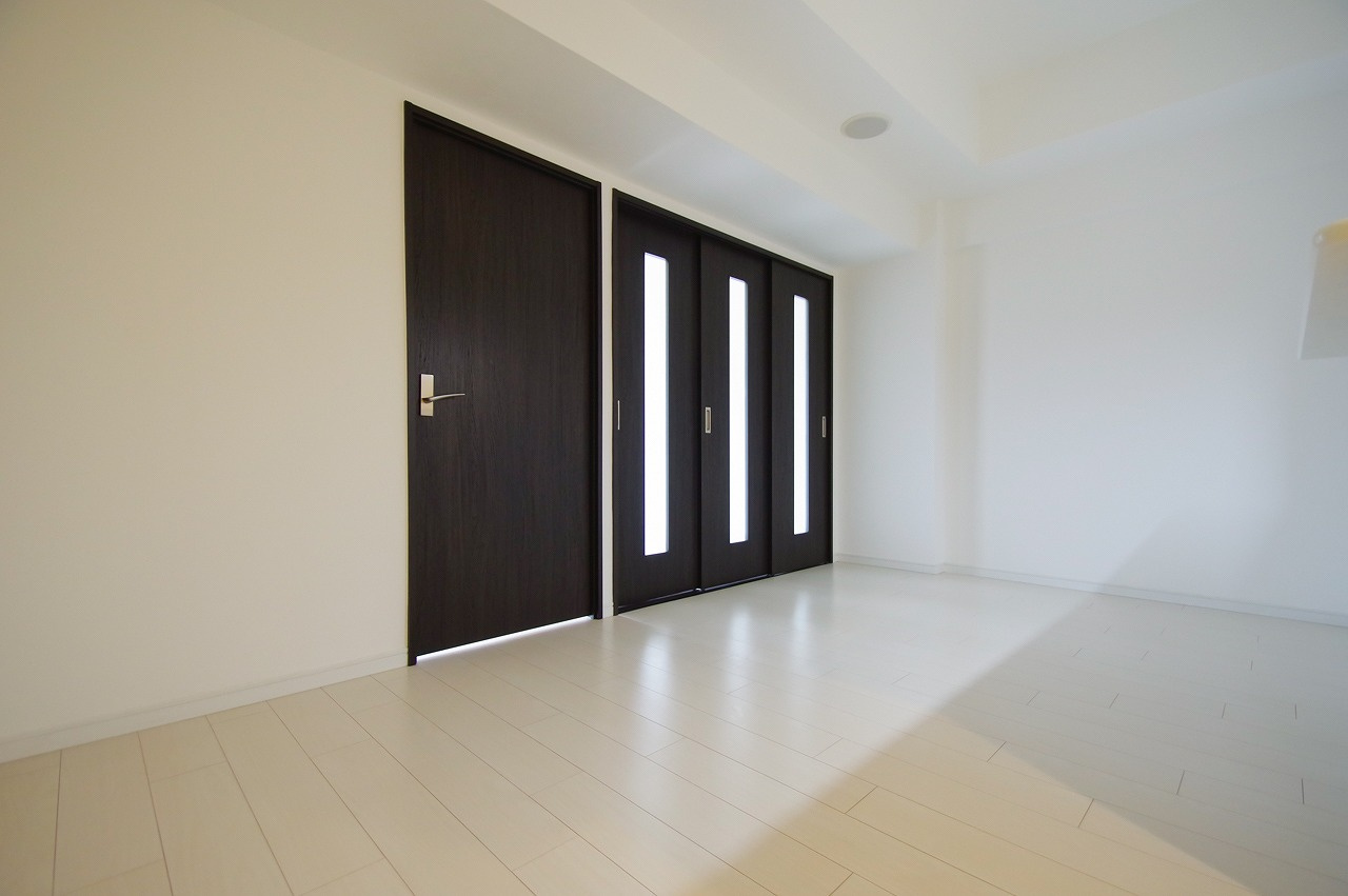 六本木ビュータワーの居間・リビング|ゆったりとしたリビングです