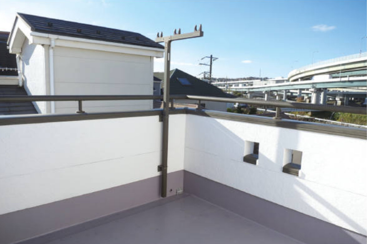 横浜市青葉区市ケ尾町 中古戸建て【仲介手数料無料】のバルコニー