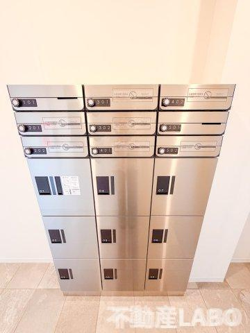 ソレイユ上汐の玄関