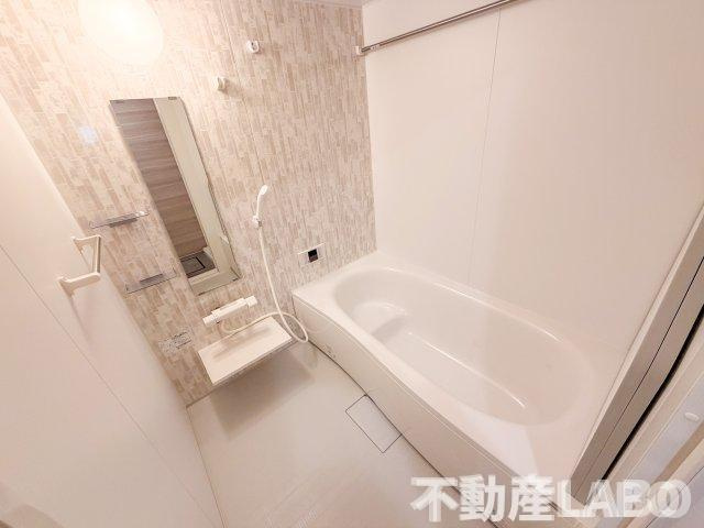 ソレイユ上汐の洋室