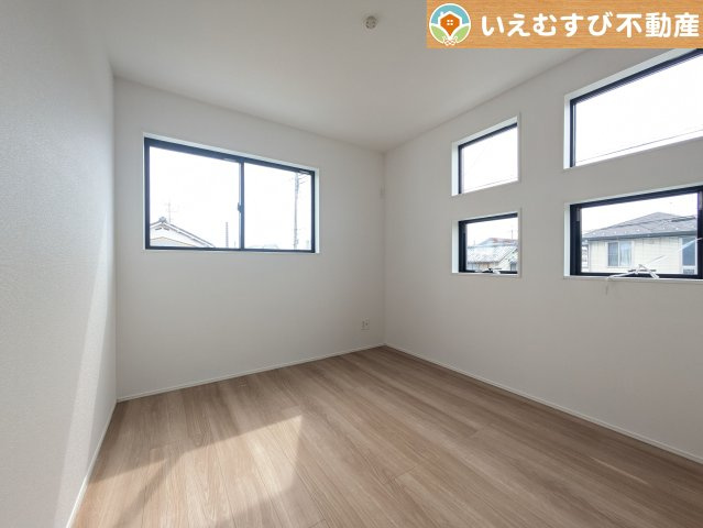 GRAFARE　行田市桜町の洋室