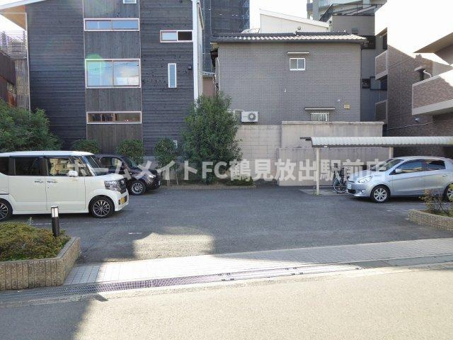大阪市城東区新喜多東２丁目の賃貸マンションの駐車場