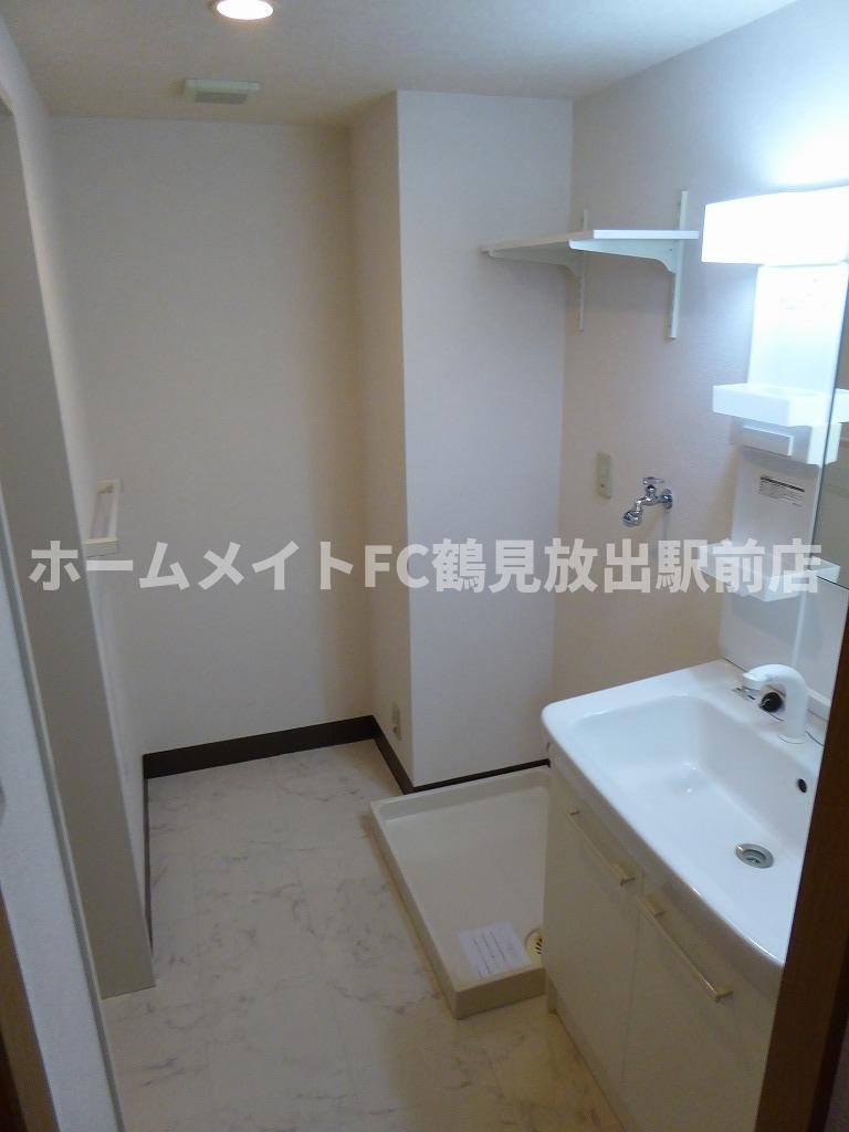 大阪市城東区新喜多東２丁目の賃貸マンションの洗面所