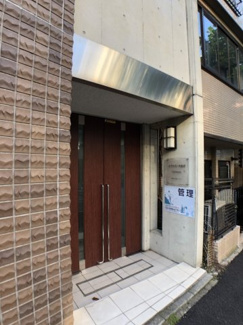 【エントランス】