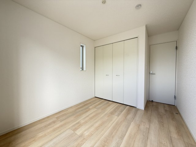 那覇市識名１丁目戸建　１号棟の洋室|スタンダードな洋室です