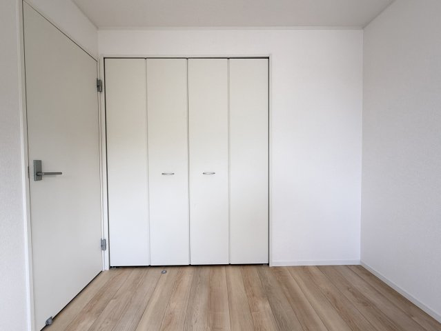 那覇市識名１丁目戸建　１号棟の収納|こまごまとしたものを収納できそうですね