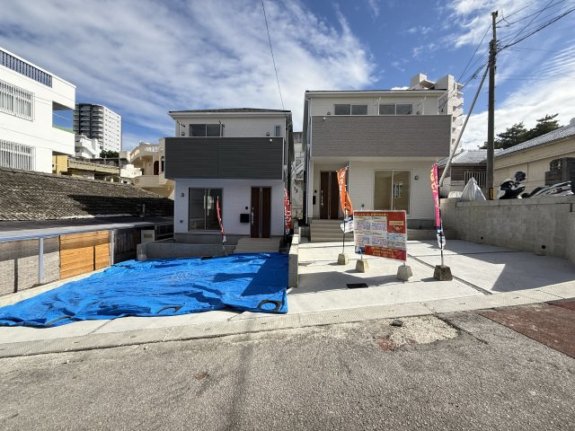 那覇市識名１丁目戸建　１号棟の駐車場|駐車場です