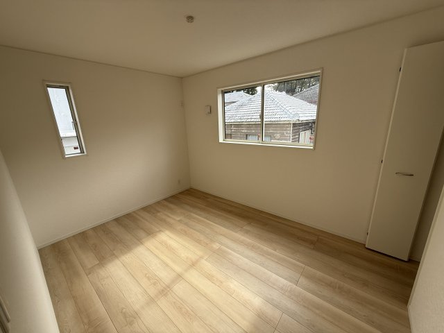 那覇市識名１丁目戸建　１号棟の洋室|個人の部屋や寝室として使える洋室です