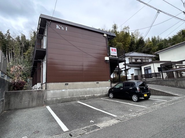 K'S1の駐車場