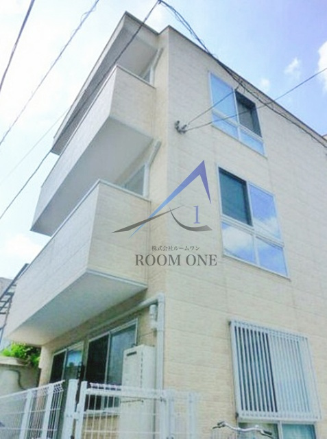 Ｅ　ｃａｒｉｎａ